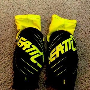 Leatt elbow pads